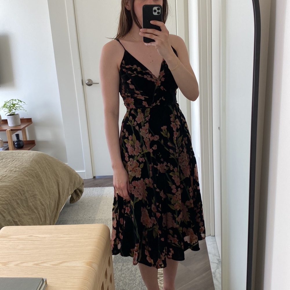 Anthropologie Velvet midi Dress size 4